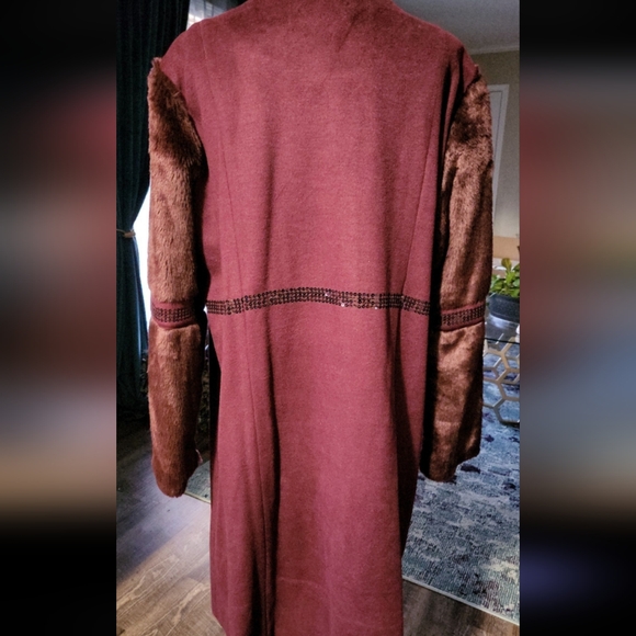 Vinetage Badley Mischka - Picture 5 of 6